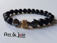 Image de Bracelet en pierre onyx mate et hematite noir et motif Swarovski doré